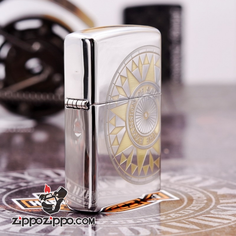 Zippo 250Hai mầu bạc vàng khắc hình la bàn