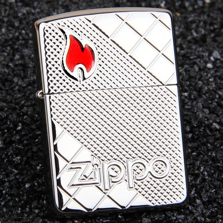 Bật lửa Zippo phiên bản caro vát chéo hai bên Amor giới hạn