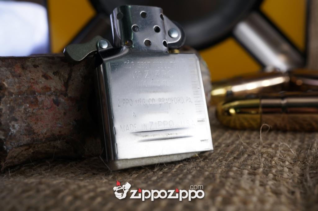 Zippo Malboro La Bàn đỏ