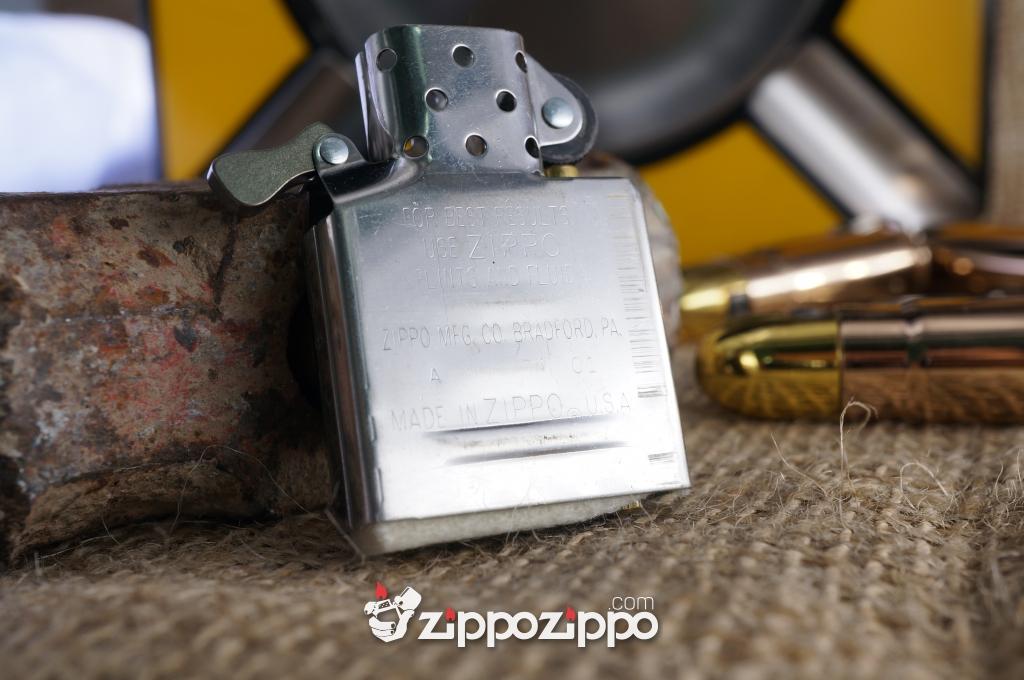 Zippo Malboro La Bàn đỏ