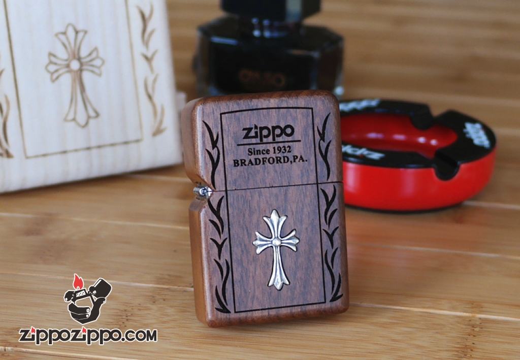 Bật lửa Zippo phiên bản Walnut Silver Cross