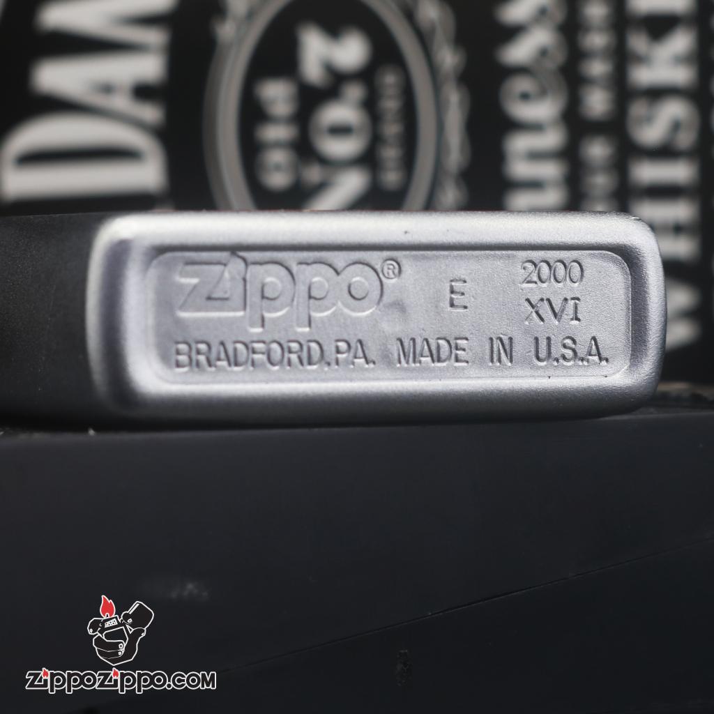 Zippo đời la mã sản xuất 2000 màu bạc in hình chân dung