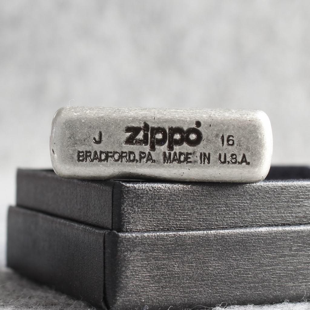 Bật Lửa Zippo Chính Hãng Khắc Tướng MacARTHUR Mạ Antique Silver