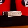 Bật lửa Zippo chính hãng đồng mạ chrome khắc hình tỳ hưu phối màu độc đáo