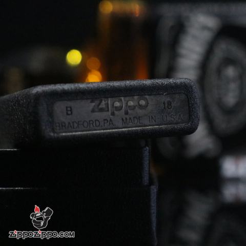 Bật Lửa Zippo Màu Đen Nhám Khắc Hình Tượng Nữ Thần Tự Do