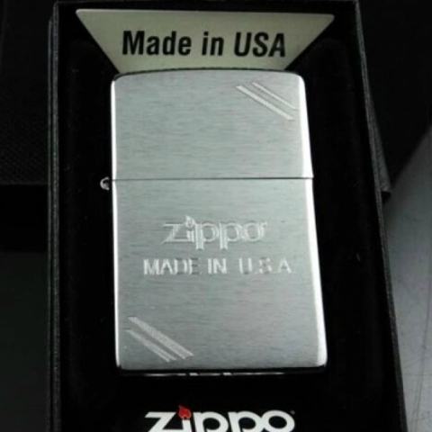Bật lửa Zippo phiên bản Crom khắc Zippo U.S.A vát chéo hai bên