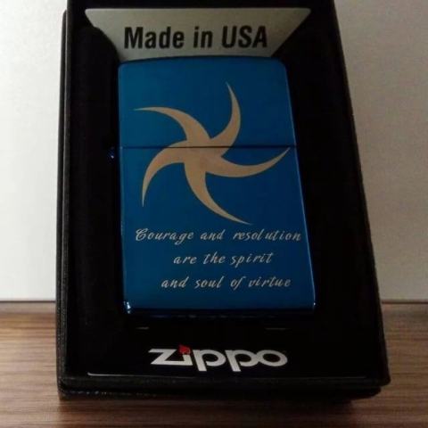 Bật lửa Zippo phiên bản Original in ngôi sao 5 cánh uốn cong