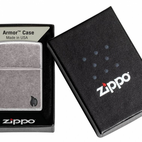 Zippo 46399 – Zippo Armor® Deep Carved Flame Antique Silver