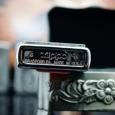 Zippo bạc xước ốp nổi American Eagle Ver 2