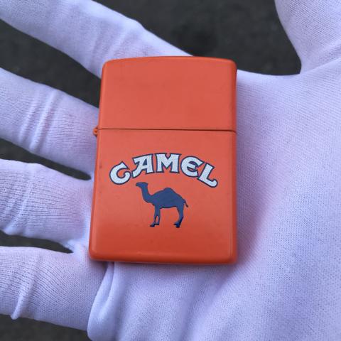 Zippo Camel màu cam sản xuất năm 1999 (cái)