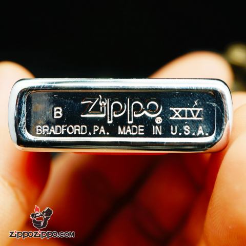 Zippo La mã bạc xước khắc biểu tượng American Embassy sản xuất năm 1998