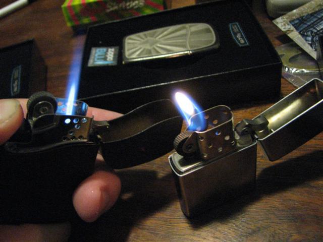 Bật lửa zippo gas 3